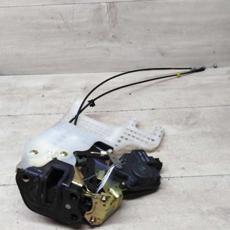 zamok-dveri-zadnii-levyi-hyundai-tucson-i-jm-art-56236-big-0