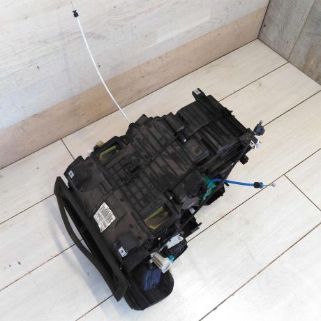 korpus-pecki-renault-logan-2009-god-vypuska-art-56327-big-1