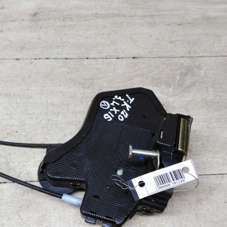 zamok-dveri-zadnii-levyi-toyota-corolla-ix-e120-e130-e12-xetcbek-art-56426-big-3