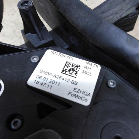 zamok-dveri-zadnei-pravoi-ford-focus-3-art-56437-big-3