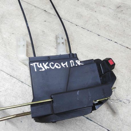 zamok-dveri-perednii-pravyi-hyundai-tucson-i-jm-art-56648-big-0