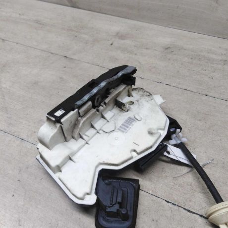 zamok-dveri-perednii-levyi-volkswagen-golf-6-pravyi-rul-art-56697-big-2