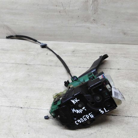 zamok-dveri-zadnii-levyi-volkswagen-passat-b5-passat-b5-gp-skoda-superb-art-56858-big-0