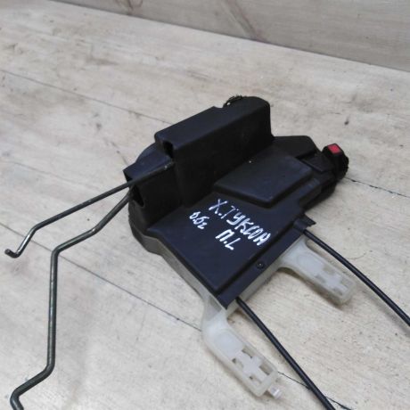 zamok-dveri-perednii-levyi-hyundai-tucson-i-jm-art-56872-big-0