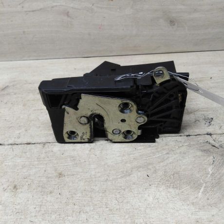 zamok-dveri-perednii-pravyi-renault-sandero-2-renault-logan-2-renault-sandero-stepway-art-56894-big-0