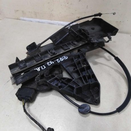 zamok-dveri-perednei-pravoi-ford-focus-2-rest-art-57588-big-0