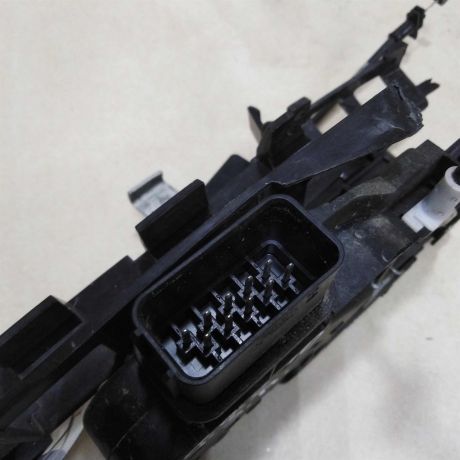 zamok-dveri-zadnei-pravoi-ford-focus-2-do-rest-art-57746-big-2