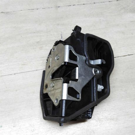 zamok-dveri-perednii-pravyi-bmw-x5-ii-e70-do-rest-art-58070-big-1