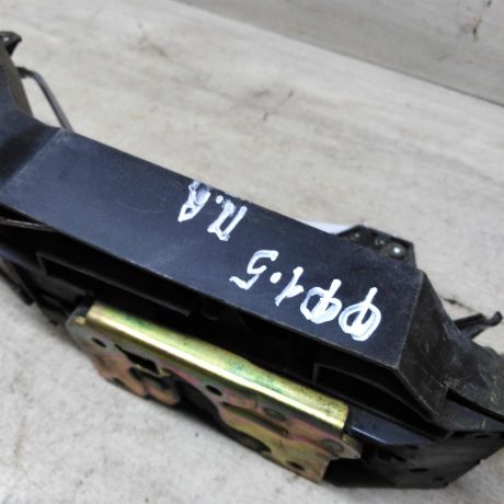 zamok-dveri-perednii-pravyi-ford-focus-1-xetcbek-art-58734-big-2