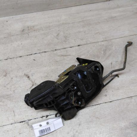zamok-dveri-perednii-pravyi-hyundai-elantra-iii-xd-xetcbek-art-58922-big-0