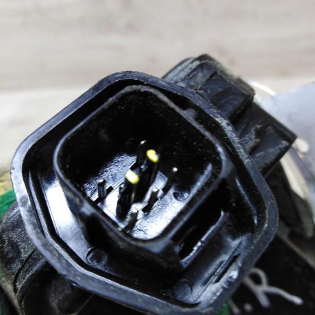 zamok-dveri-perednii-pravyi-hyundai-elantra-iii-xd-xetcbek-art-58922-big-2