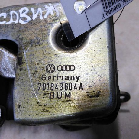 zamok-dveri-pravoi-sdviznoi-volkswagen-transporter-t4-art-58965-big-2