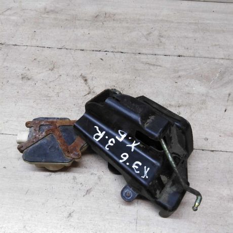 zamok-dveri-zadnii-pravyi-hyundai-elantra-iii-xd-art-59190-big-0