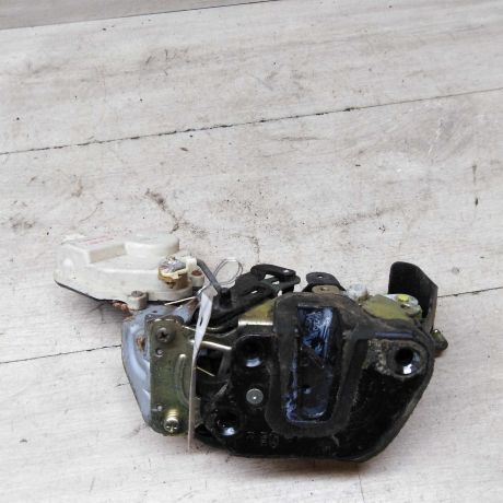 zamok-dveri-zadnii-pravyi-hyundai-elantra-iii-xd-art-59190-big-3