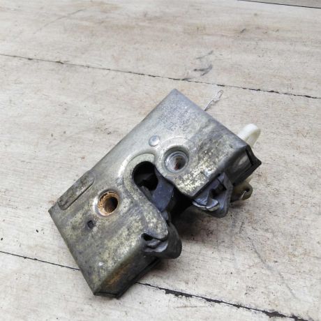 zamok-dveri-perednii-levyi-audi-80-b3-b4-art-59299-big-2