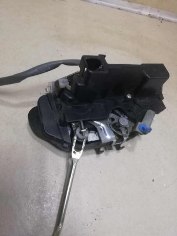 zamok-dveri-perednii-pravyi-kia-spectra-art-59490-big-4