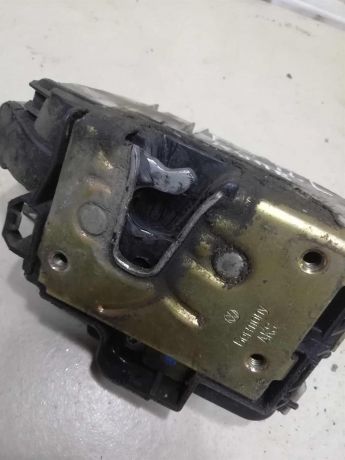 zamok-dveri-perednii-levyi-kupe-volkswagen-golf-3-art-59768-big-0