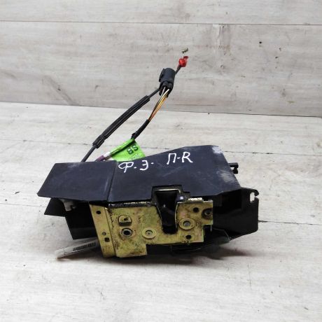 zamok-dveri-perednei-pravoi-ford-escort-5-rest-2-xetcbek-art-60441-big-0