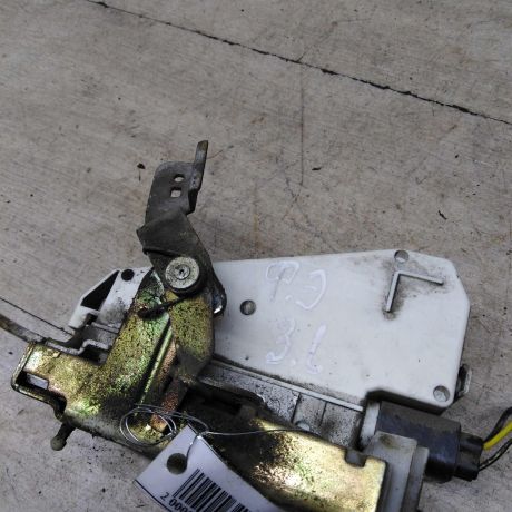 zamok-dveri-zadnei-levoi-ford-escort-5-rest-2-xetcbek-art-60521-big-2