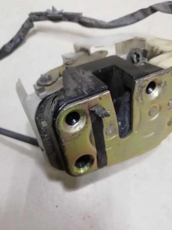 zamok-dveri-perednii-levyi-mazda-millenia-art-60573-big-5