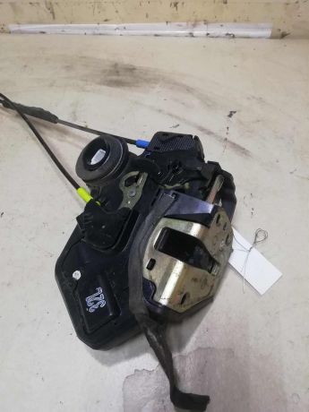 zamok-dveri-zadnii-levyi-toyota-avensis-t25-art-61449-big-3