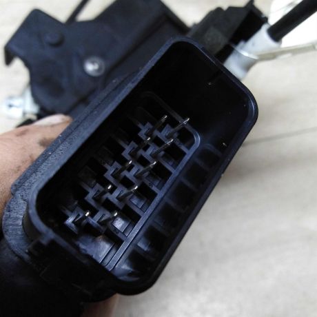 zamok-dveri-zadnii-pravyi-ford-kuga-i-08gv-sa2-art-61467-big-2