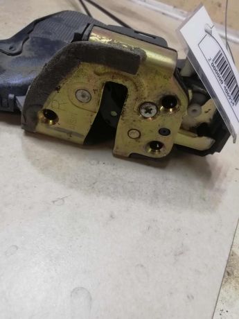 zamok-dveri-perednii-pravyi-toyota-avensis-t25-art-61602-big-5