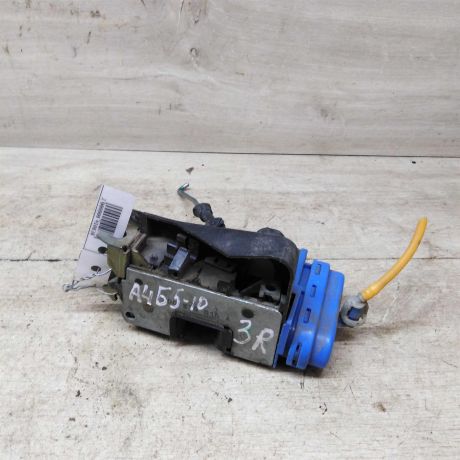 zamok-dveri-zadnii-pravyi-audi-a4-b5-art-62727-big-0