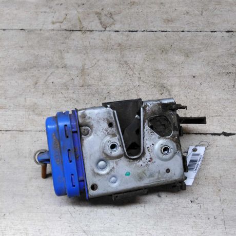 zamok-dveri-zadnei-levoi-audi-a4-b5-art-62735-big-1