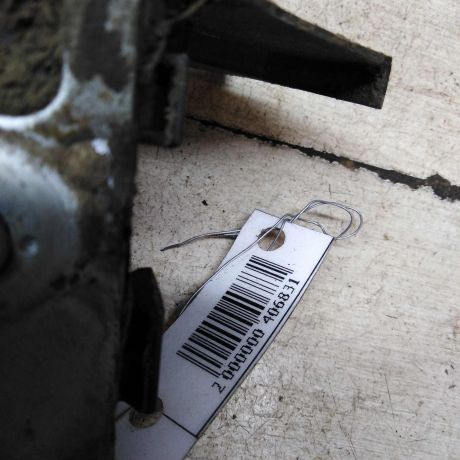 zamok-dveri-zadnei-levoi-audi-a4-b5-art-62735-big-2