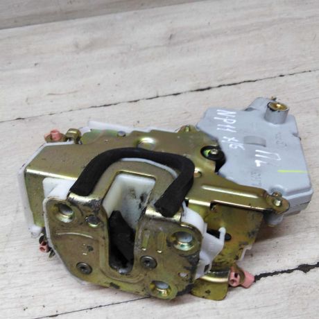 zamok-dveri-perednii-levyi-nissan-primera-p11-art-63934-big-2