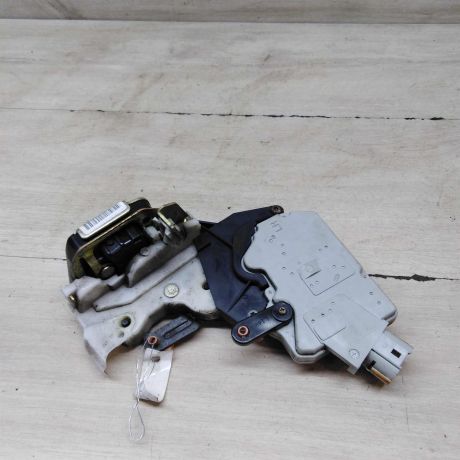 zamok-dveri-zadnii-levyi-nissan-almera-n16-art-64188-big-0