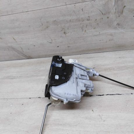 zamok-dveri-perednii-pravyi-audi-a4-b7-8e-art-65224-big-3