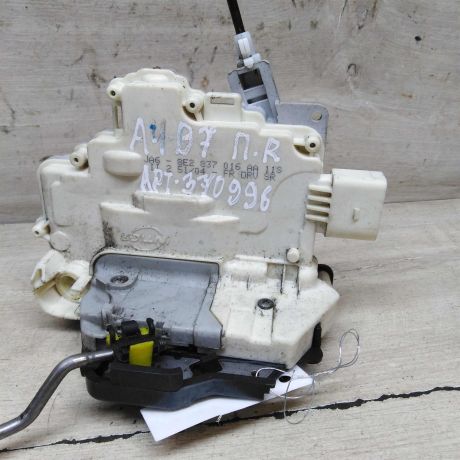 zamok-dveri-perednii-pravyi-audi-a4-b7-8e-art-65224-big-2