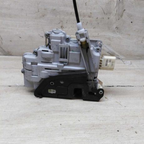 zamok-dveri-perednii-levyi-audi-a4-b7-8e-art-65582-big-1