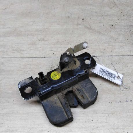 zamok-dveri-zadnei-levoi-raspasnoi-volkswagen-caddy-iii-art-66264-big-0