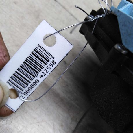 zamok-dveri-perednei-levoi-skoda-octavia-a5-art-66959-big-2