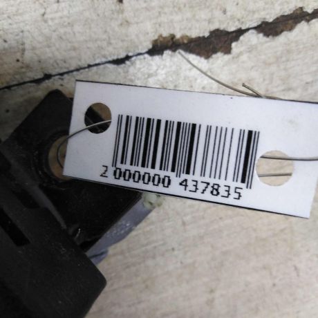 zamok-dveri-zadnei-pravoi-raspasnoi-niznii-volkswagen-transporter-t5-art-71111-big-1