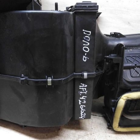 korpus-pecki-volkswagen-polo-v-sedan-art-71290-big-1