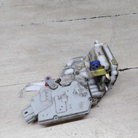 zamok-dveri-zadnii-levyi-nissan-primera-p11-art-71467-big-2