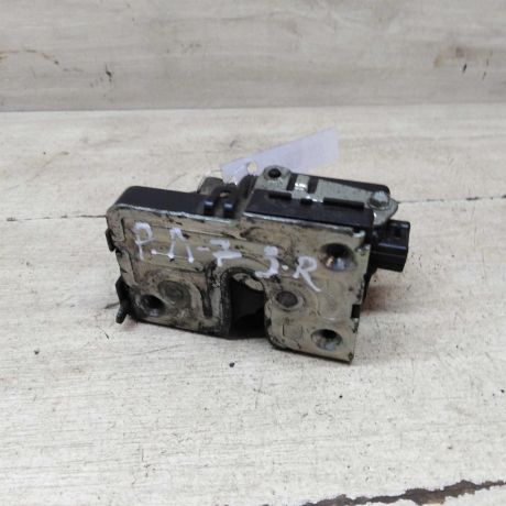 zamok-dveri-zadnii-pravyi-renault-logan-i-bu-art-71527-big-0