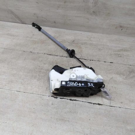 zamok-dveri-zadnii-pravyi-volkswagen-polo-v-sedan-art-72034-big-2