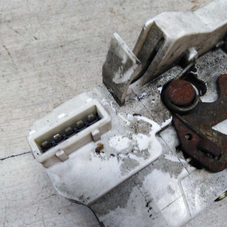 zamok-dveri-zadnii-pravyi-peugeot-307-do-rest-art-72164-big-2