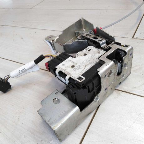 zamok-raspasnoi-dveri-zadnii-pravyi-ford-transit-7-art-72736-big-1