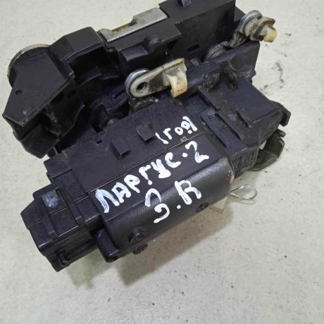 zamok-dveri-zadnii-pravyi-lada-largus-art-73693-big-1