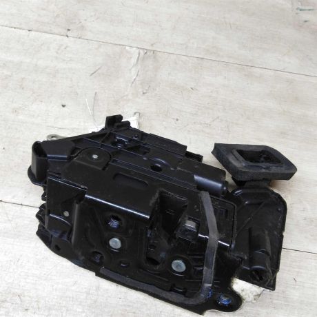 zamok-dveri-perednii-pravyi-skoda-yeti-i-art-75396-big-2