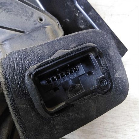 zamok-dveri-zadnii-levyi-skoda-yeti-i-art-75499-big-4