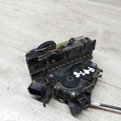 zamok-dveri-perednii-pravyi-ford-focus-1-art-75890-big-3