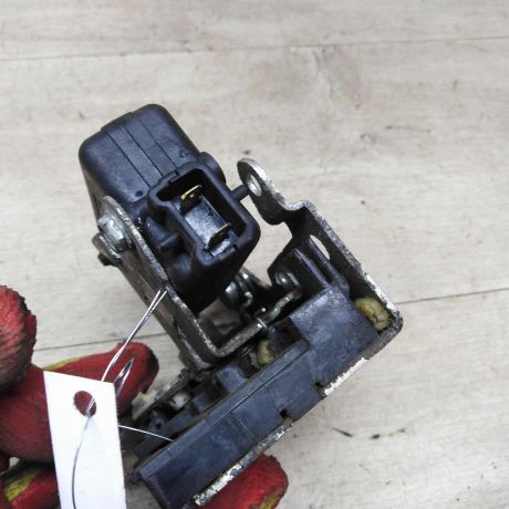 zamok-dveri-zadnii-pravyi-lada-largus-renault-logan-i-art-76612-big-1