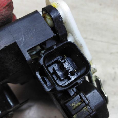 zamok-dveri-zadnii-levyi-mitsubishi-lancer-9-art-78708-big-3